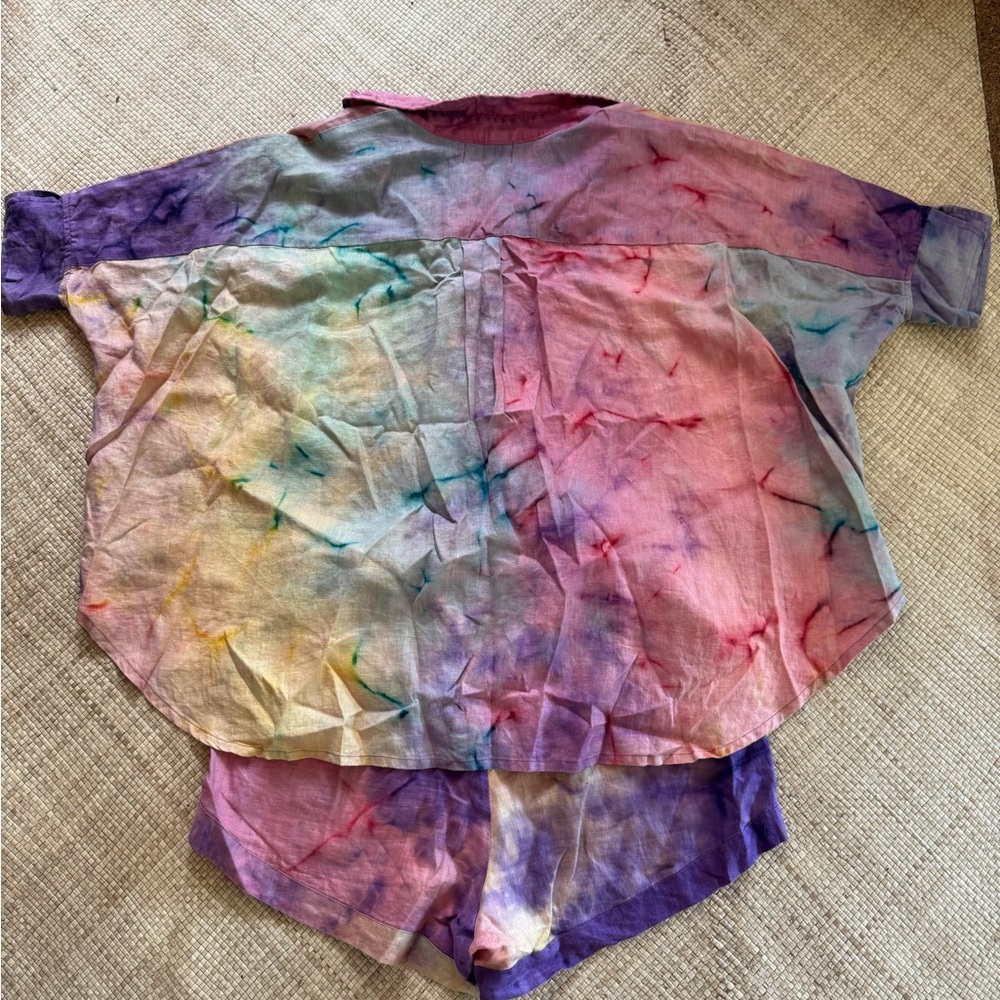 Myrah Penaloza Colorful Balinese Tie-Dye Shirt and matching Shorts Set - Picture 2 of 2